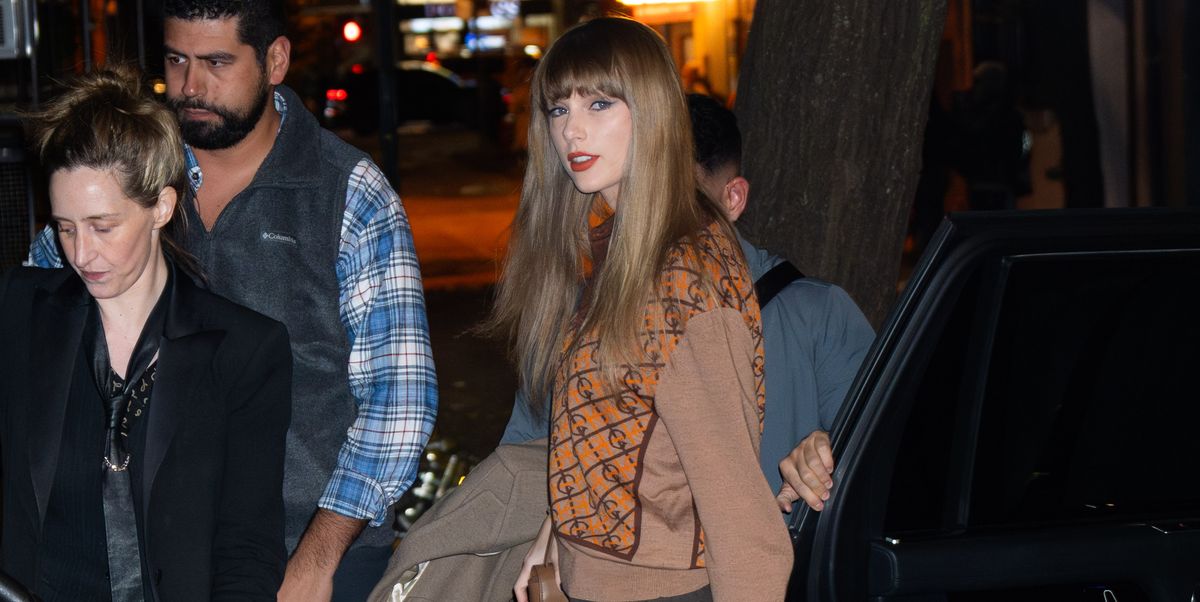 Taylor Swift Proves She's the Queen of Fall with this Preppy Look