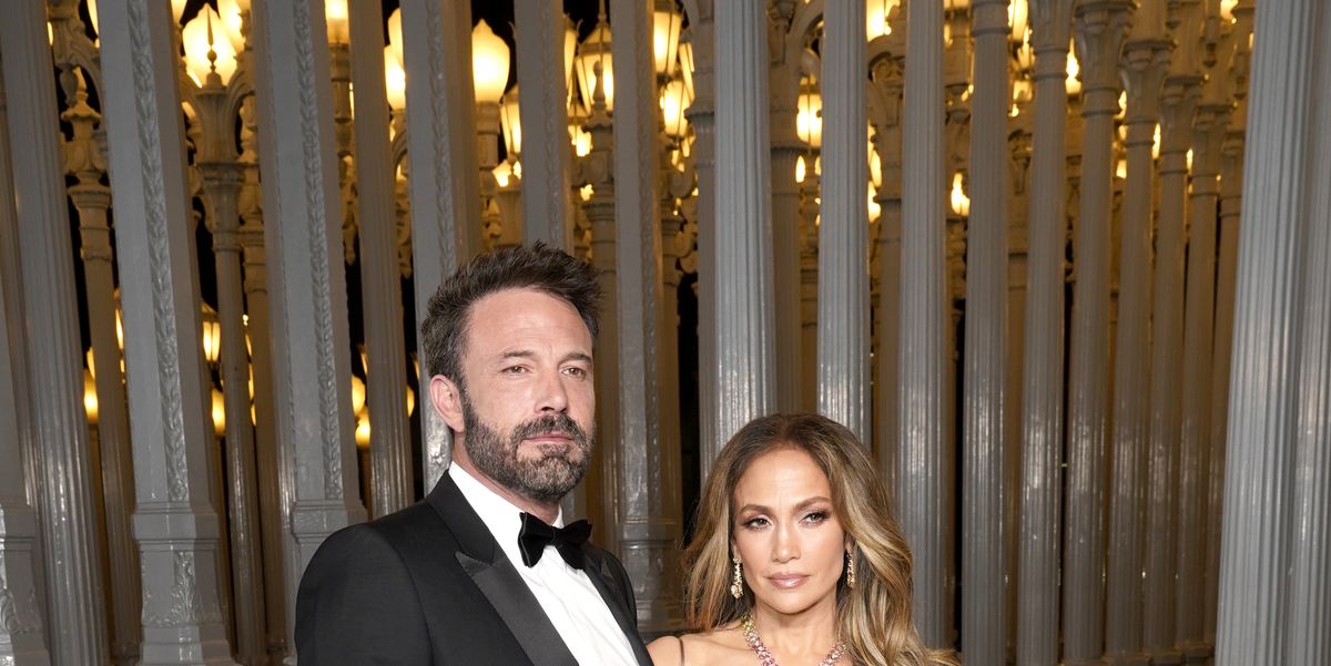 Jennifer Lopez and Ben Affleck, for the first time in a long time, look stunning on the red carpet