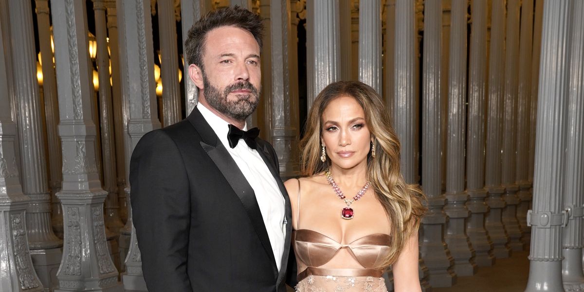 Jennifer Lopez and Ben Affleck, for the first time in a long time, look stunning on the red carpet
