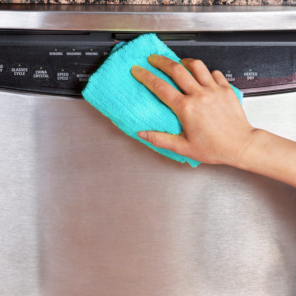 how to clean a dishwasher