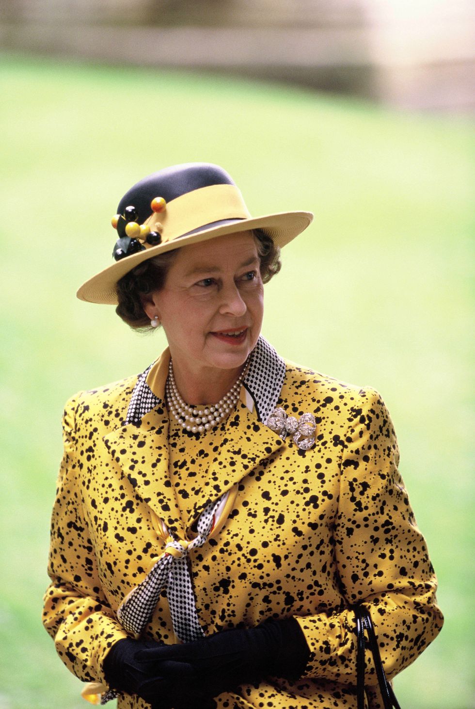 queen elizabeth fashion legacy