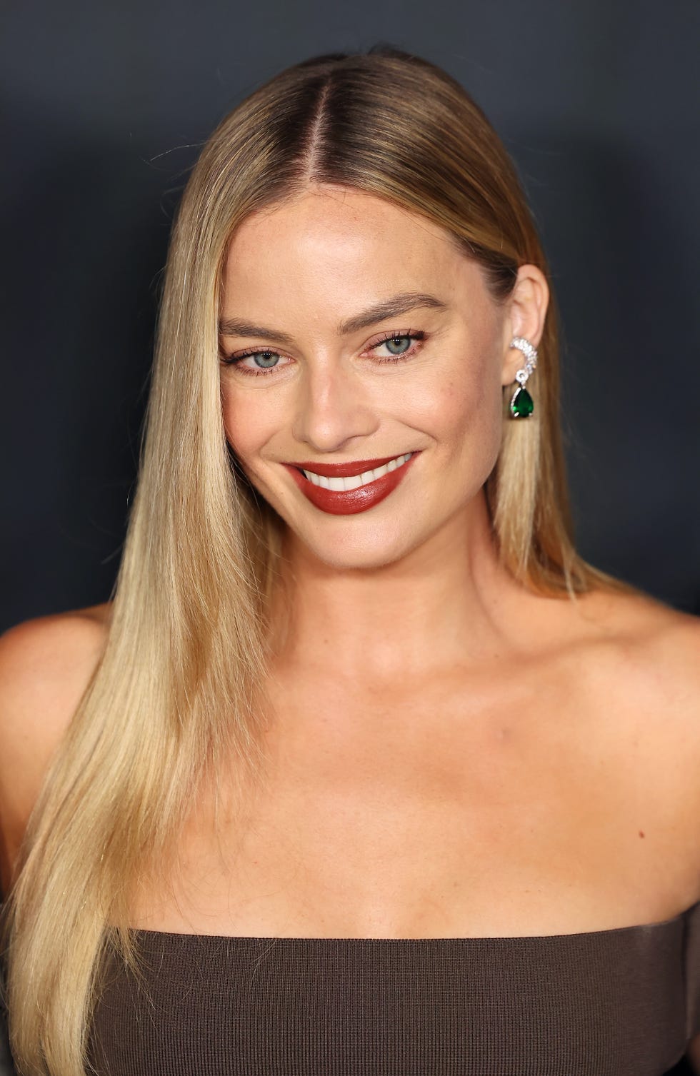 margot robbie beauty evolution