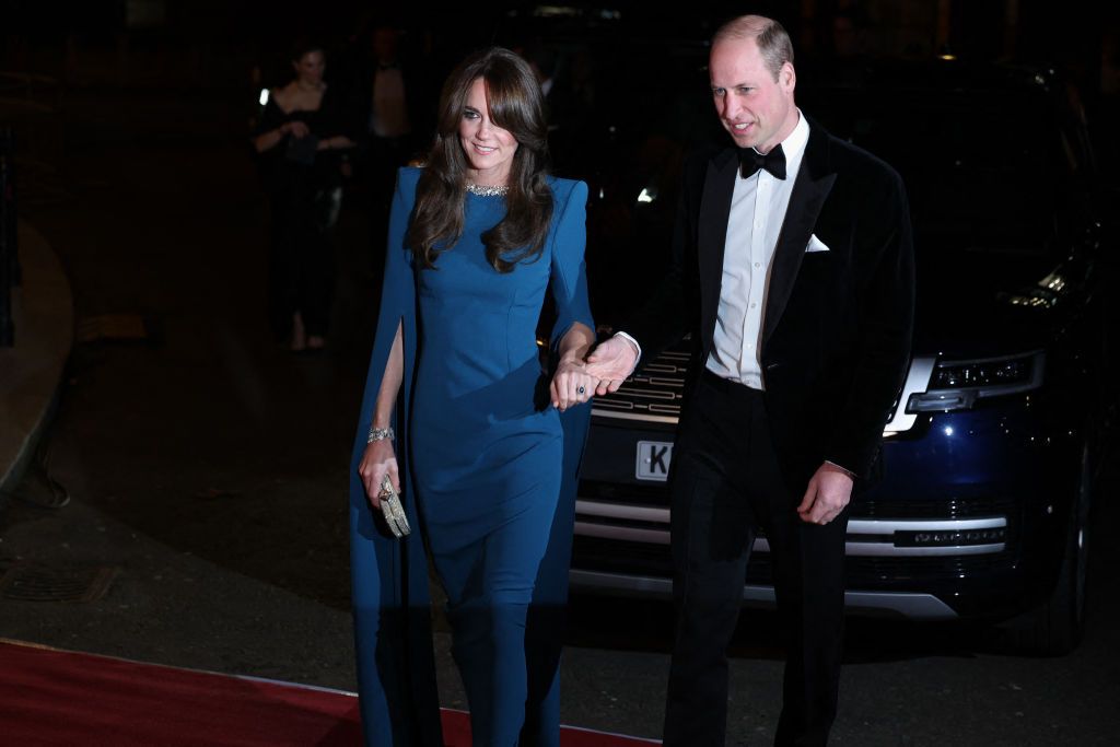 Kate middleton hotsell blue evening gown