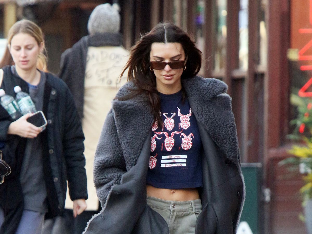 Emily Ratajkowski Proves Gray Is Anything but Boring in a Long Teddy Coat