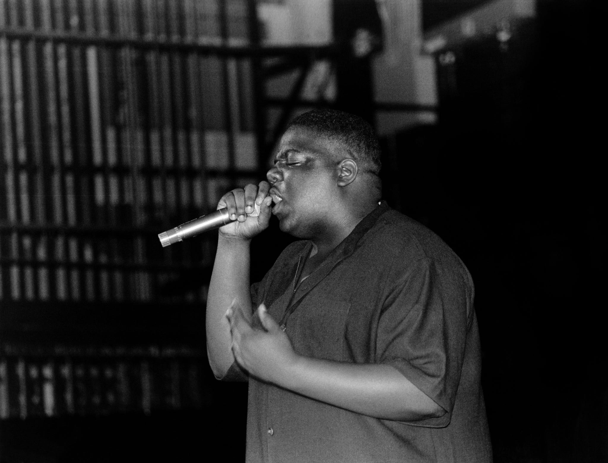 chicago   september 1994  late rapper notorious big, performs at the riviera theater in chicago, illinois in september 1994  photo by raymond boydmichael ochs archivesgetty images