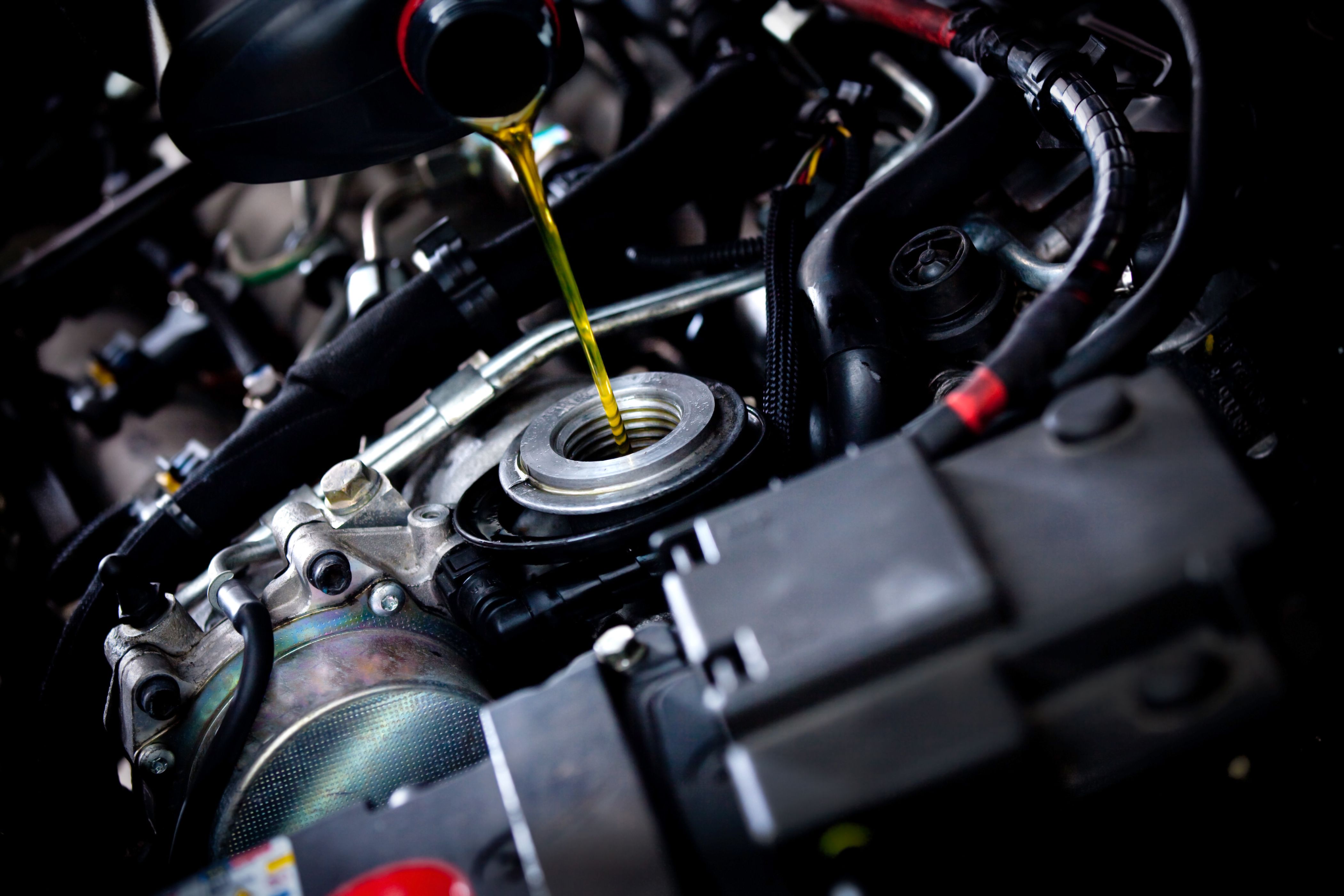 How Often Does Honda Recommend Oil Changes Reviewmotors Co   Gettyimages 182788481 1554758977 