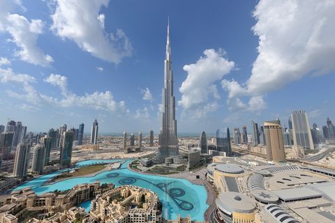 How to Visit Dubai - Burj Khalifa