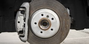 Auto part, Disc brake, Wheel, Vehicle brake, Tire, Automotive tire, Brake, Automotive wheel system, Rotor, Rim, 