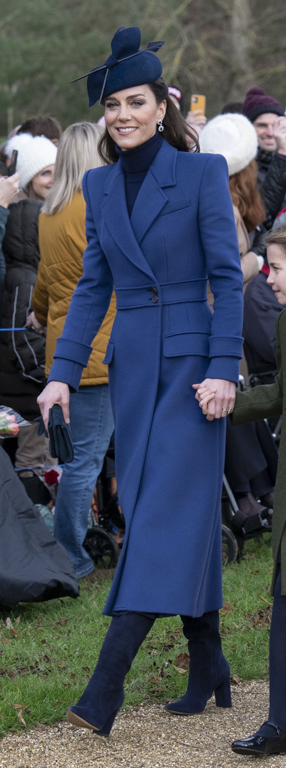 sandringham, norfolk december 25 catherine, princess of wales attends the christmas day service at st mary magdalene church on december 25, 2023 in sandringham, norfolk photo by mark cuthbertuk press via getty images