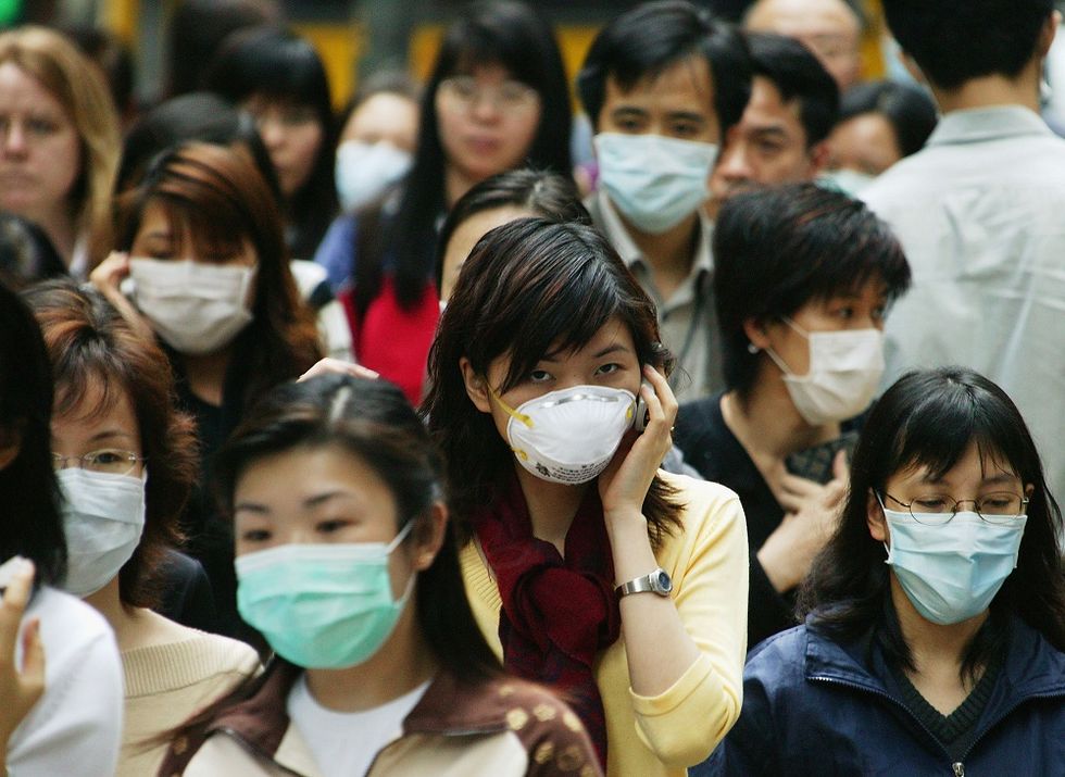 Hong Kong Citizens Cope With SARS Virus