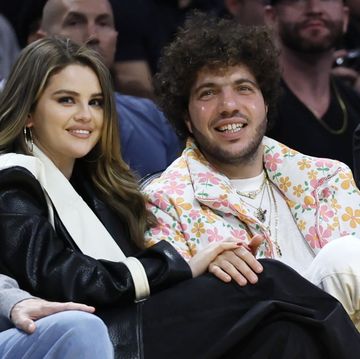 los angeles, ca january 03 actress selena gomez, left, and actor benny blanco during the first half of an nba basketball game between the los angeles lakers at cryptocom arena in los angeles wednesday, jan 3, 2024 allen j schaben  los angeles times via getty images