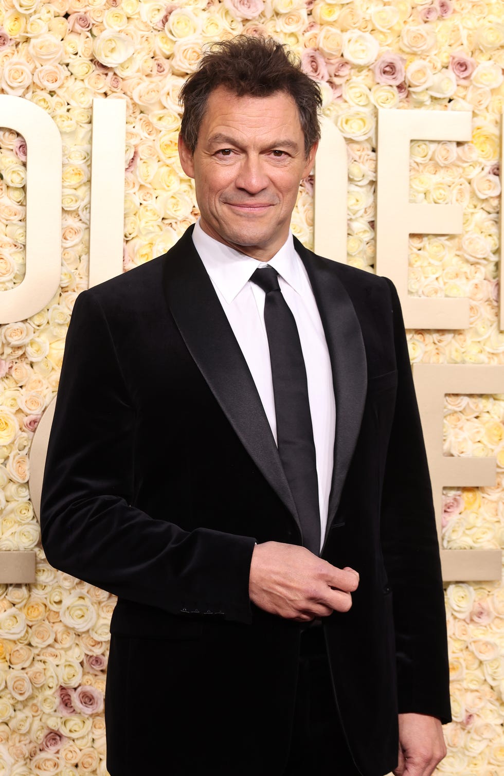beverly hills, california january 07: dominic west attends the 81st annual golden globe awards at the beverly hilton on january 07, 2024 in beverly hills, california. (photo by amy sussman/getty images)