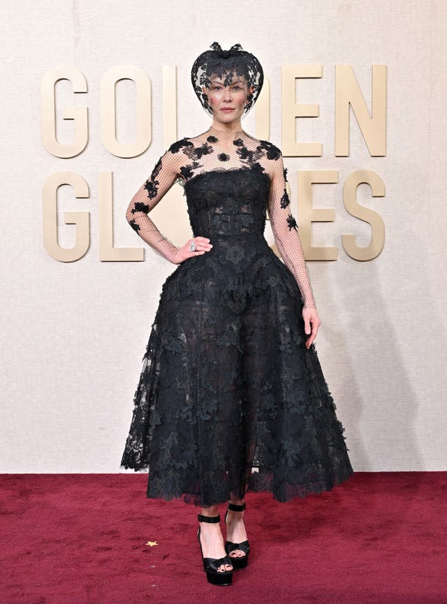 beverly hills, california january 07 rosamund pike attends the 81st annual golden globe awards at the beverly hilton on january 07, 2024 in beverly hills, california photo by axellebauer griffinfilmmagic
