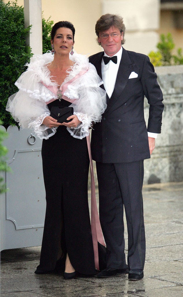 carolina de mónaco y ernesto de hanover en la boda de los reyes felipe y letizia en mayo de 2004