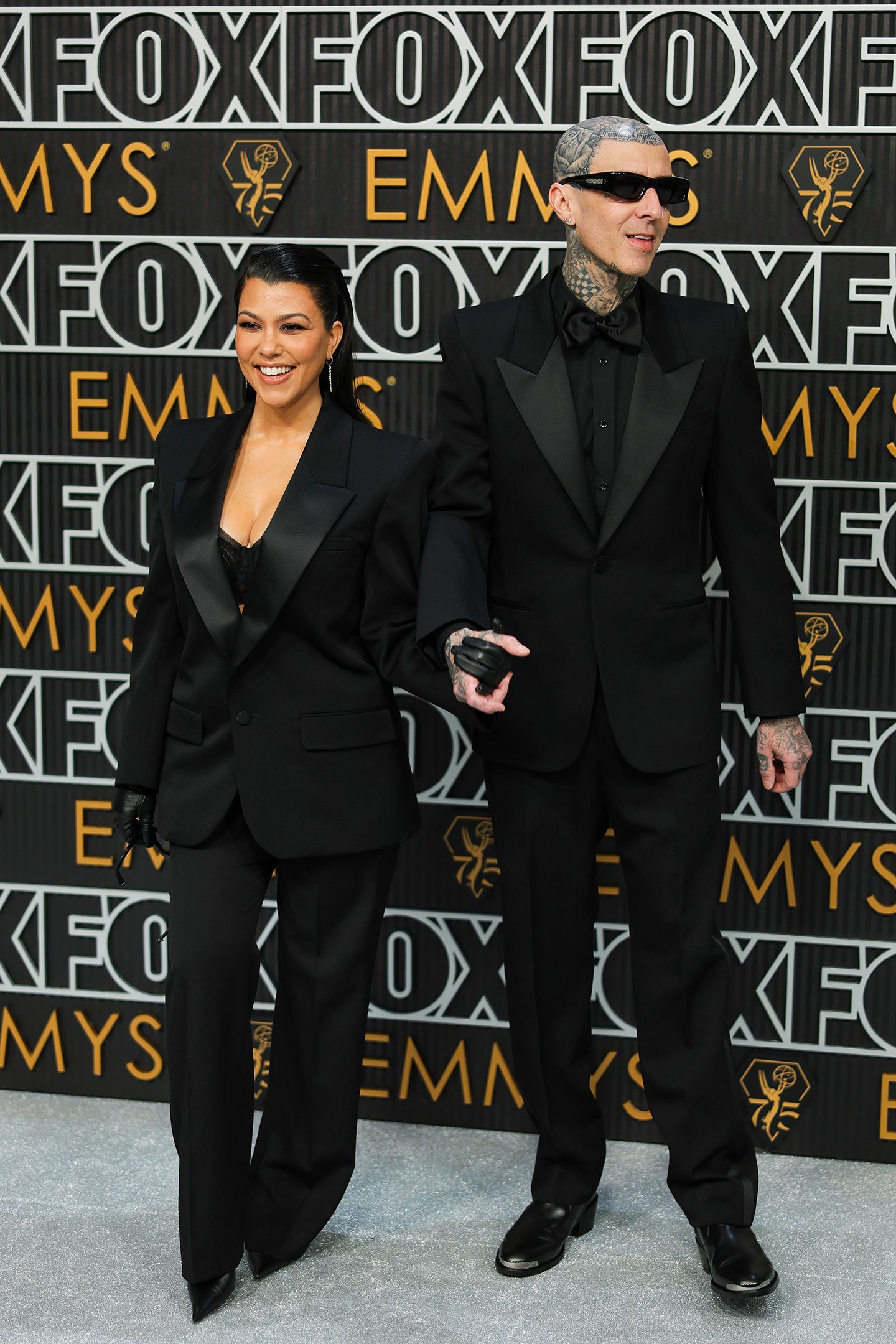 Kourtney Kardashian And Travis Barker Share A Passionate Kiss On The ...