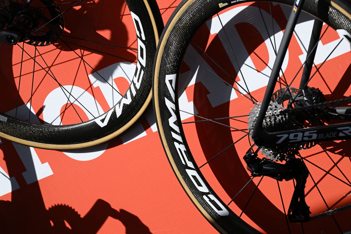 After 100 Years of Use, Why is No One Riding Tubular Tires at The 2025 Tour de France?