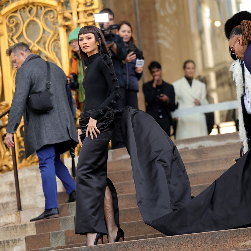Zendaya Kicks Off Paris Fashion Week in an Outrageously Cool Black Dress
