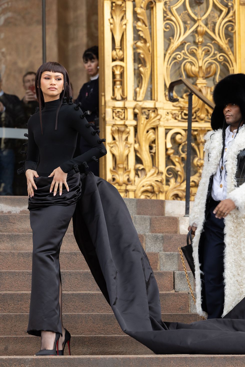 Zendaya Kicks Off Paris Fashion Week in an Outrageously Cool Black