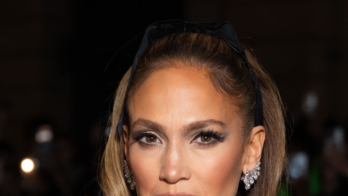 preview for Jennifer Lopez at the Schiaparelli Haute Couture Spring/Summer 2024 show