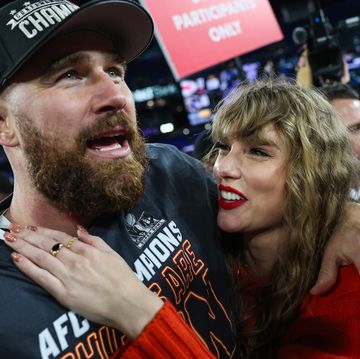 baltimore, maryland january 28 travis kelce 87 of the kansas city chiefs l celebrates with taylor swift after defeating the baltimore ravens in the afc championship game at mt bank stadium on january 28, 2024 in baltimore, maryland photo by patrick smithgetty images