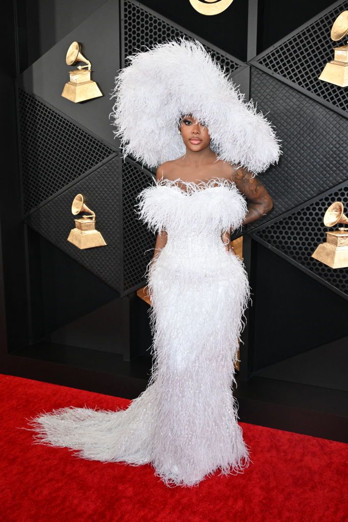 us singer summer walker arrives for the 66th annual grammy awards at the cryptocom arena in los angeles on february 4, 2024 photo by robyn beck afp photo by robyn beckafp via getty images