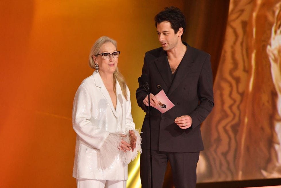 Meryl Streep puts ontrend twist on a classic for The Grammys