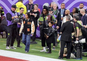 las vegas, nevada february 11 l r blue ivy carter, jay z and rumi carter are seen prior to super bowl lviii at allegiant stadium on february 11, 2024 in las vegas, nevada photo by ethan millergetty images