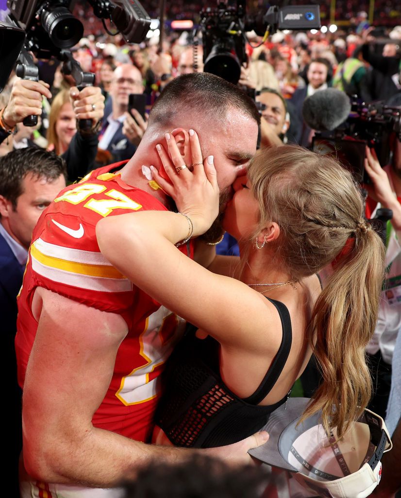 las vegas, nevada february 11 travis kelce 87 of the kansas city chiefs kisses taylor swift after defeating the san francisco 49ers 2 during super bowl lviii at allegiant stadium on february 11, 2024 in las vegas, nevada photo by ezra shawgetty images