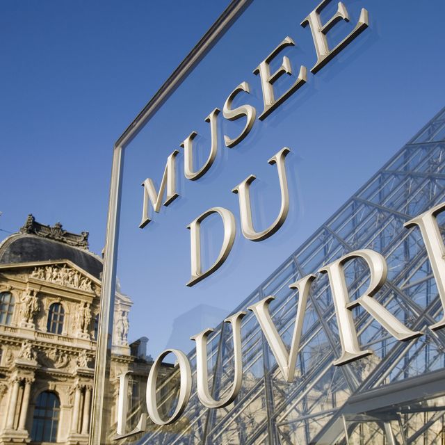 France, Paris, Louvre, entrance signage