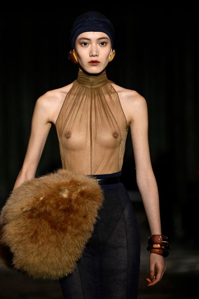 tops transparenes paris