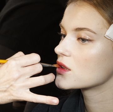 maquillaje cejas errores comunes microblanding que hacer