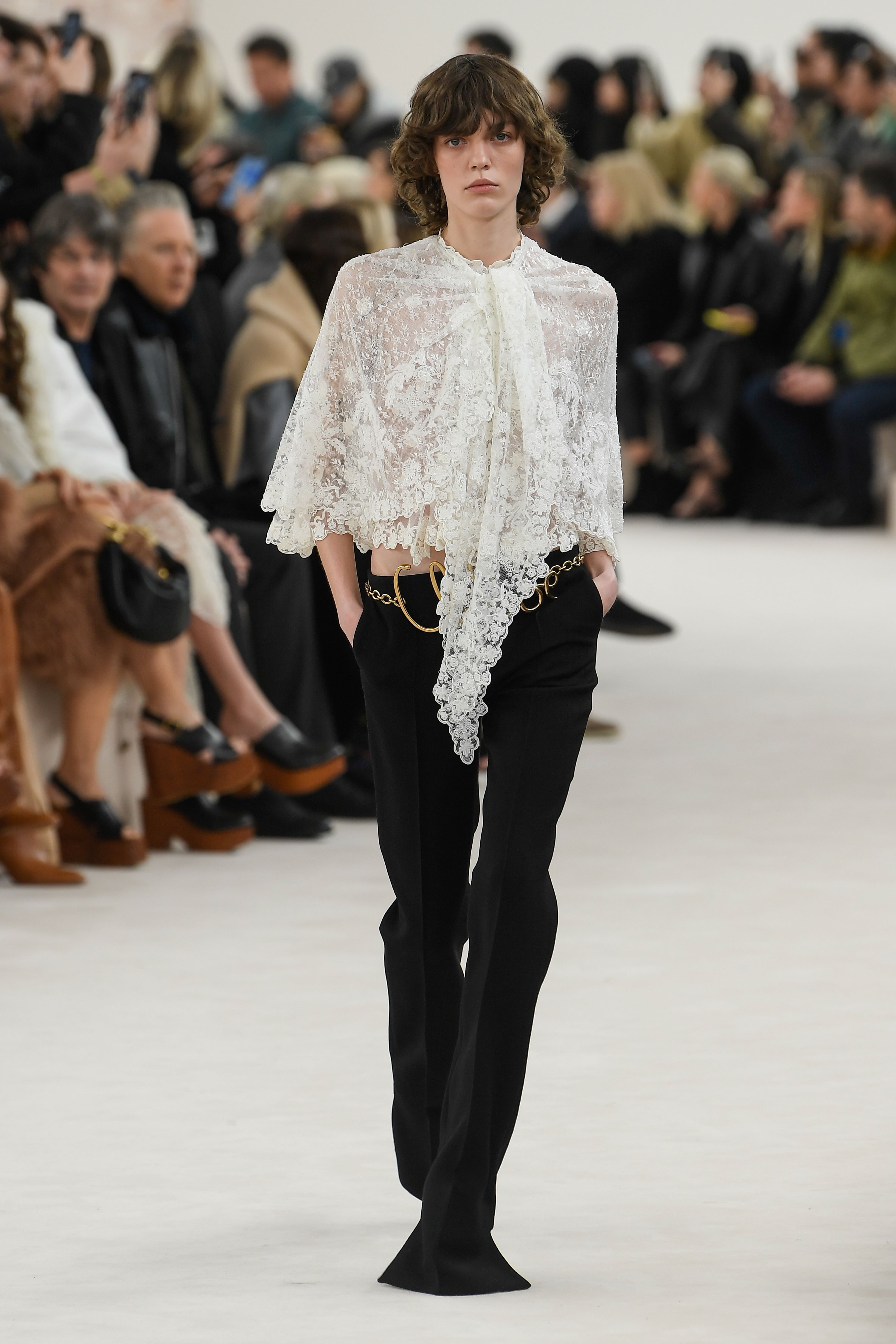 【直営店セール☆シェミナ・カマリ】Chloe(クロエ)ワンピース クロエをもっと広く届けたい」──シェミナ・カマリが切り開き