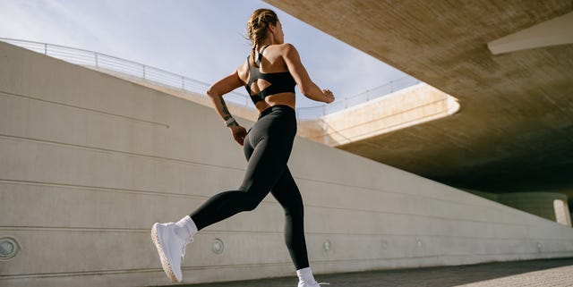 https://hips.hearstapps.com/hmg-prod/images/gettyimages-2050669743-681bb9b504a32.jpg?crop=1.00xw:0.752xh;0,0.0721xh&resize=640:*