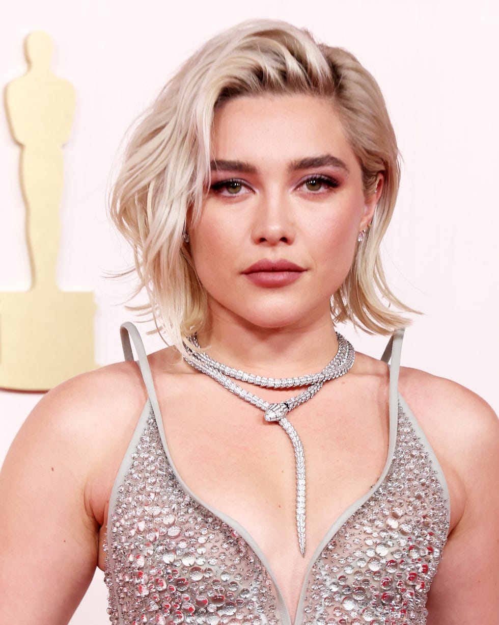 hollywood, california march 10 florence pugh attends the 96th annual academy awards on march 10, 2024 in hollywood, california photo by kevin mazurgetty images