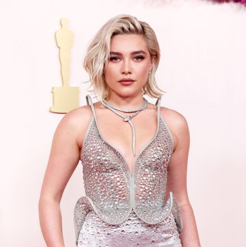 hollywood, california march 10 florence pugh attends the 96th annual academy awards on march 10, 2024 in hollywood, california photo by kevin mazurgetty images