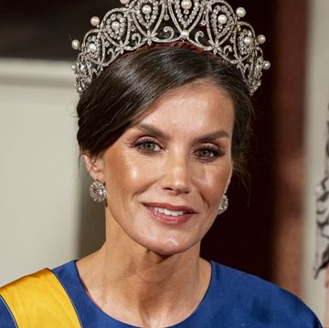 amsterdam, netherlands april 17  queen letizia of spain at the state banquet for the spanish royal couple at the royal palace on april 17, 2024 in amsterdam, netherlands the spanish king and queen are in the netherlands for a two day state visitphoto by patrick van katwijkgetty images