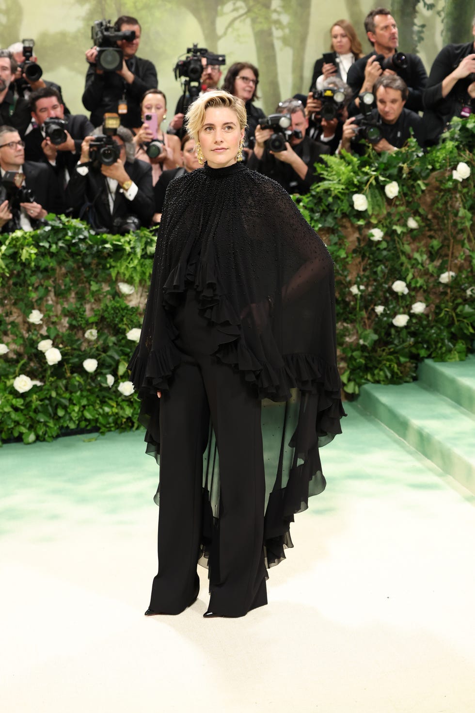 new york, new york may 06 greta gerwig attends the 2024 met gala celebrating sleeping beauties reawakening fashion at the metropolitan museum of art on may 06, 2024 in new york city photo by aliah andersongetty images