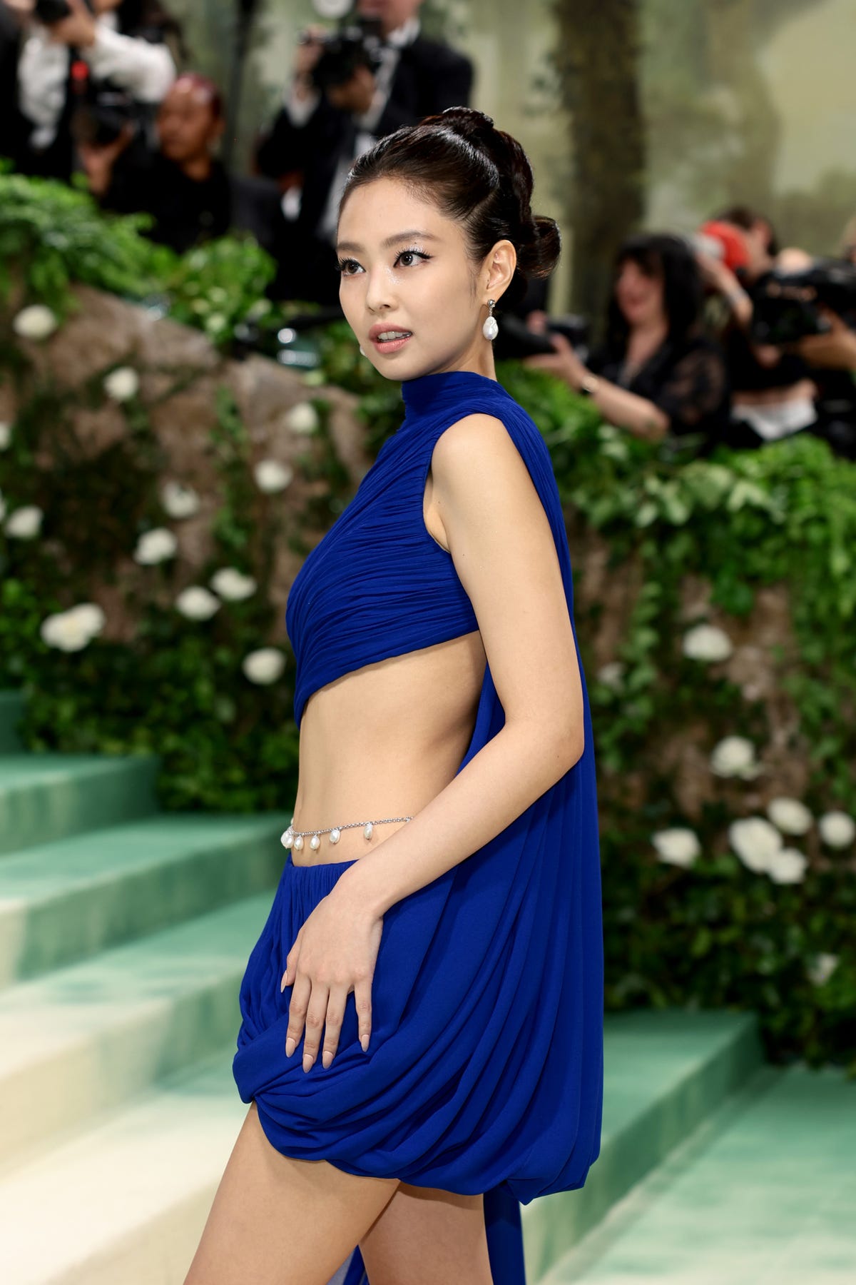 Blackpink‘s Jennie Wears Blue Alaïa Minidress to 2024 Met Gala