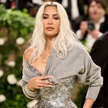 new york, new york may 06 kim kardashian attends the 2024 met gala celebrating sleeping beauties reawakening fashion at the metropolitan museum of art on may 06, 2024 in new york city photo by theo wargogathe hollywood reporter via getty images