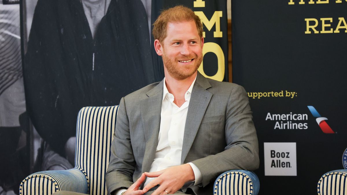 preview for Meghan Markle and Prince Harry Talk Mental Health During the Royal Tour of Africa