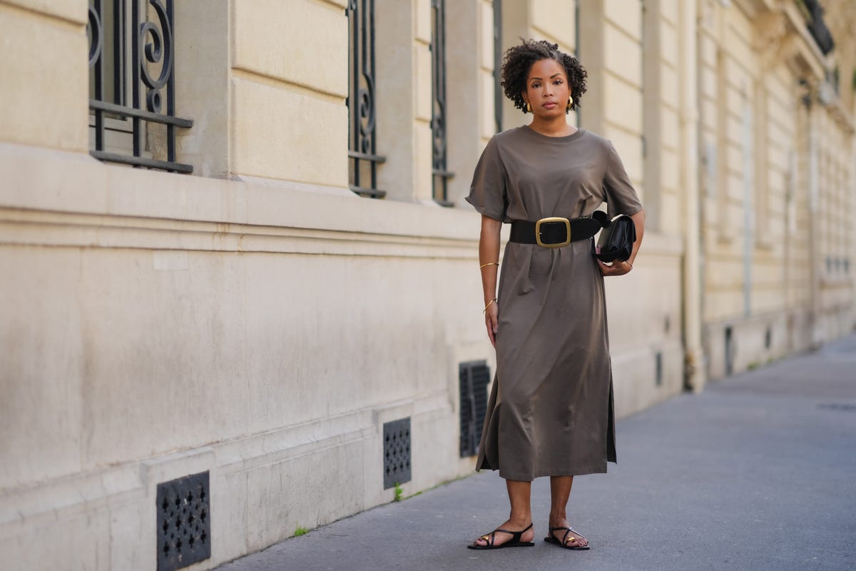 6 Summer Midi Dress And Sandal Combinations That Will Keep You Cool (In ...