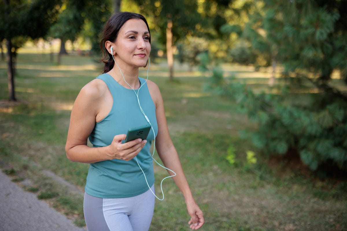 The Japanese walking method lowers blood pressure + improves body composition – here's how to do it