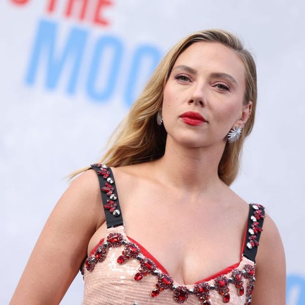 Scarlett Johansson Is Regal in a Baby-Pink Gown Covered in Crimson Jewels