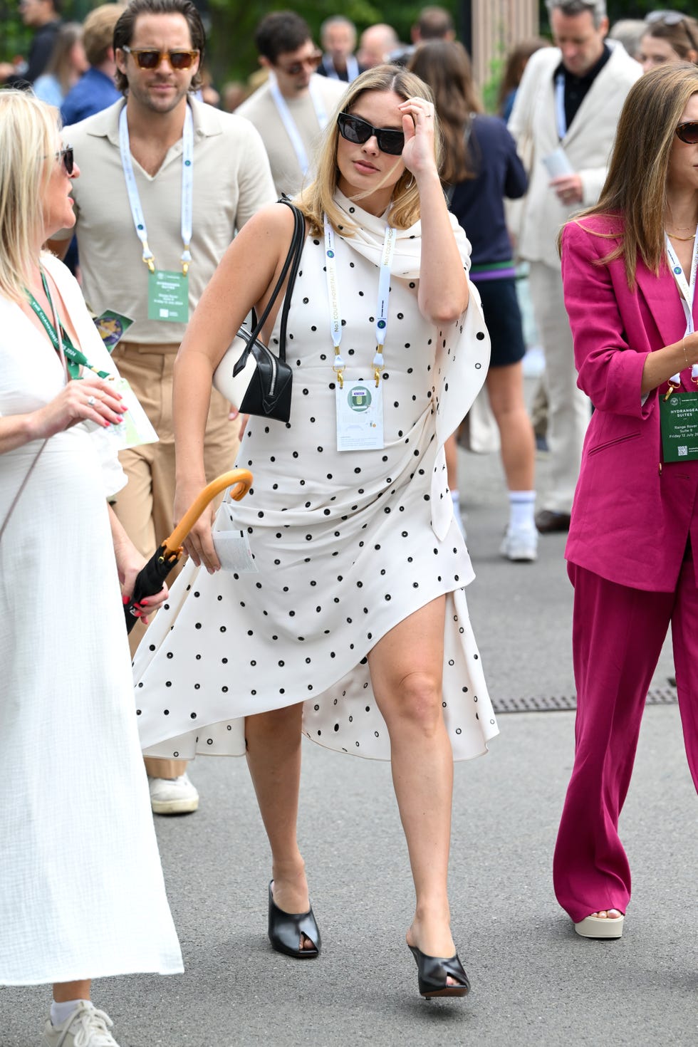 margot robbie at wimbledon