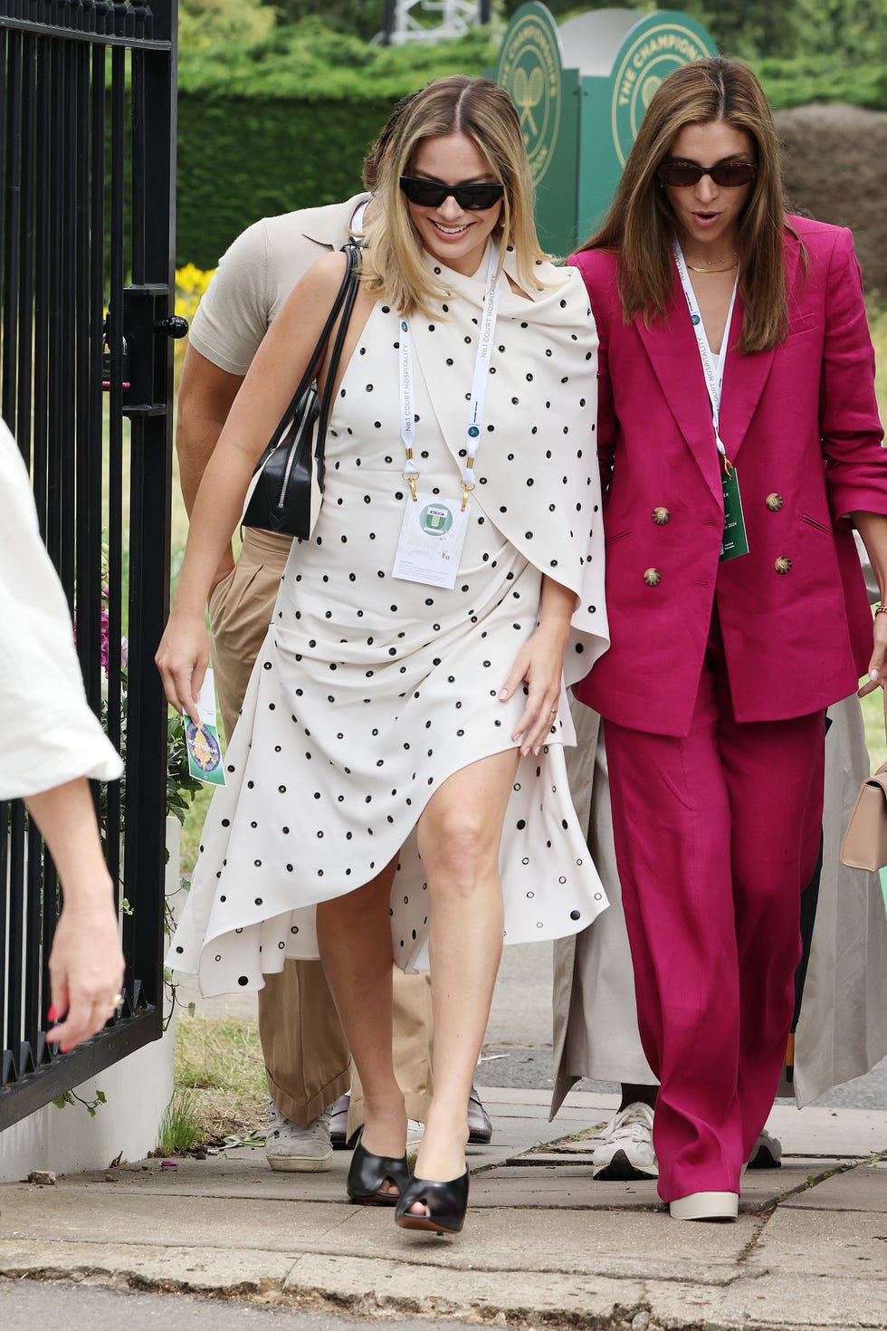 margot robbie at wimbledon