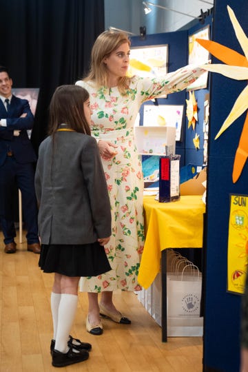 princess beatrice, patron of the british skin foundation, meeting year 5 pupils who have created sun safety posters to highlight the importance of protecting your skin from potential skin cancers in later life, during a visit to st marys and st johns primary school in north west london picture date tuesday july 23, 2024 photo by james manningpa images via getty images