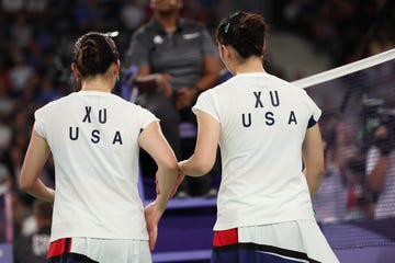 xu sisters playing badminton for team usa at paris 2024 olympics