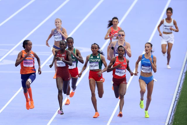 paris, france august 02 l r sifan hassan of team netherlands, margaret chelimo kipkemboi of team kenya, gudaf tsegay of team ethiopia, faith kipyegon of team kenya and nadia battocletti of team italy compete during the womens 5000 metres heats on day seven of the olympic games paris 2024 at stade de france on august 02, 2024 in paris, france photo by steph chambersgetty images