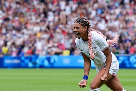 paris, france august 3 trinity rodman of united states celebrates after scoring her teams first goal during the womens quarterfinal match between united states and japan during the olympic games paris 2024 at parc des princes on august 3, 2024 in paris, france photo by daniela porcelliisi photosgetty images