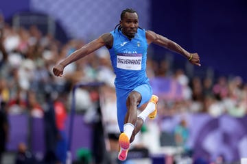 paris, france august 07 andy diaz hernandez of team italy competes in the mens triple jump qualification on day twelve of the olympic games paris 2024 at stade de france on august 07, 2024 in paris, france photo by christian petersengetty images